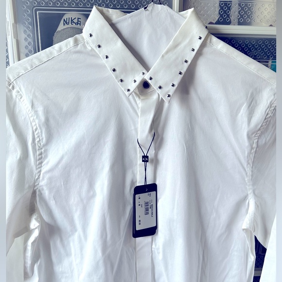 ARMANI EXCHANGE STUDD COLLAR SHIRT… NWT!!! - Picture 2 of 3